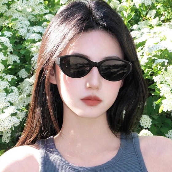 素颜时尚网红猫眼墨镜女高级感男女款防紫外线新款户外太阳眼镜潮