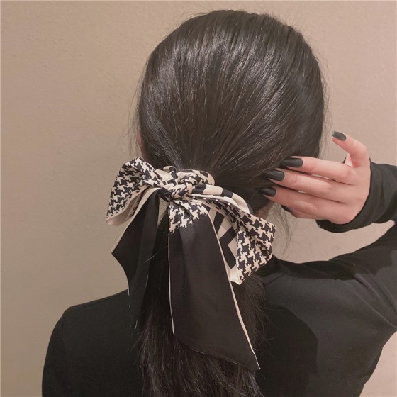 气质长条丝巾厂家直销仙女绑束发带女丝巾装饰高级感丝巾带发带